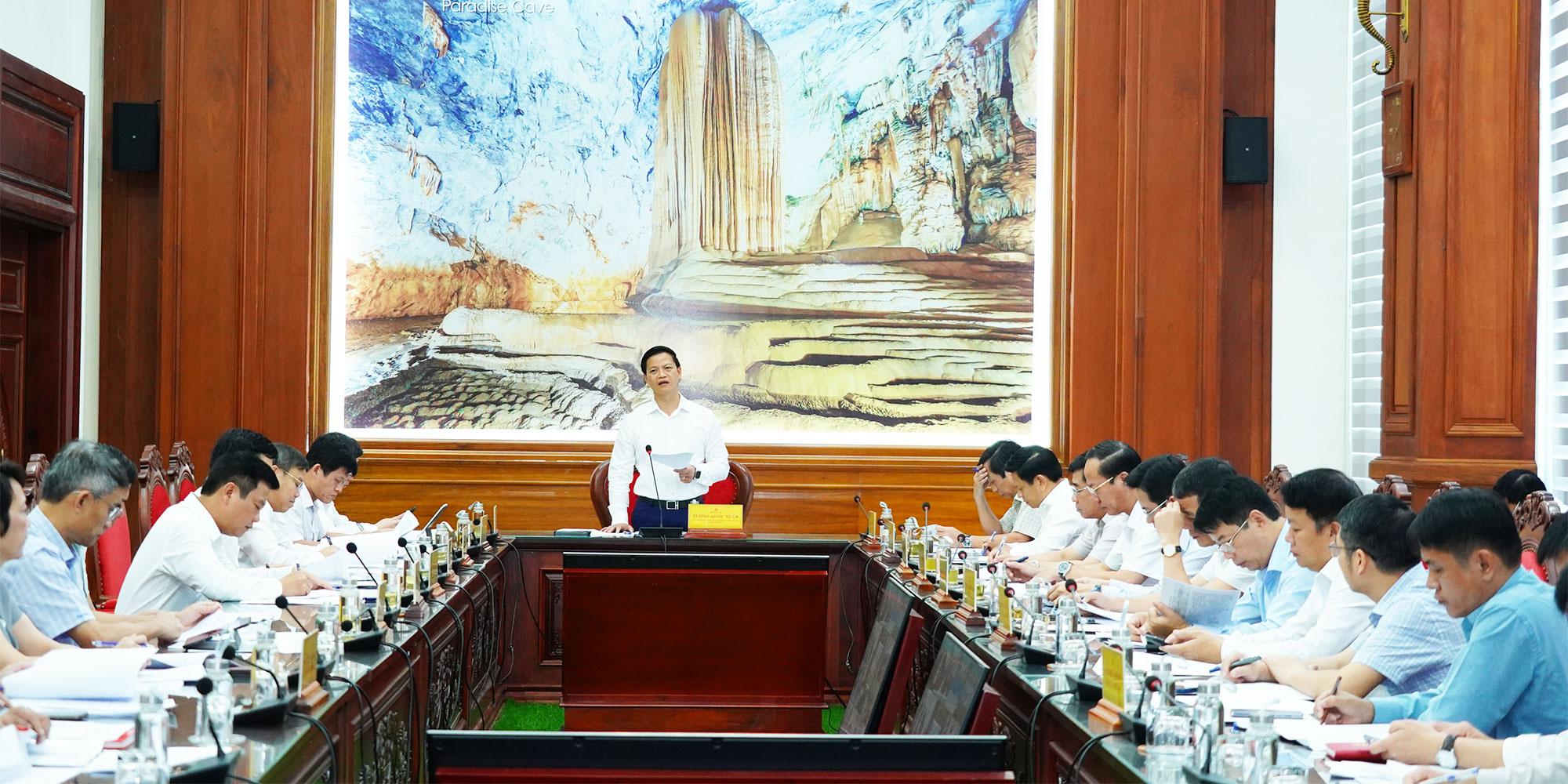 (Video) Bí thư Tỉnh uỷ Vương Quốc Tuấn làm việc với UBND tỉnh về các dự án điện