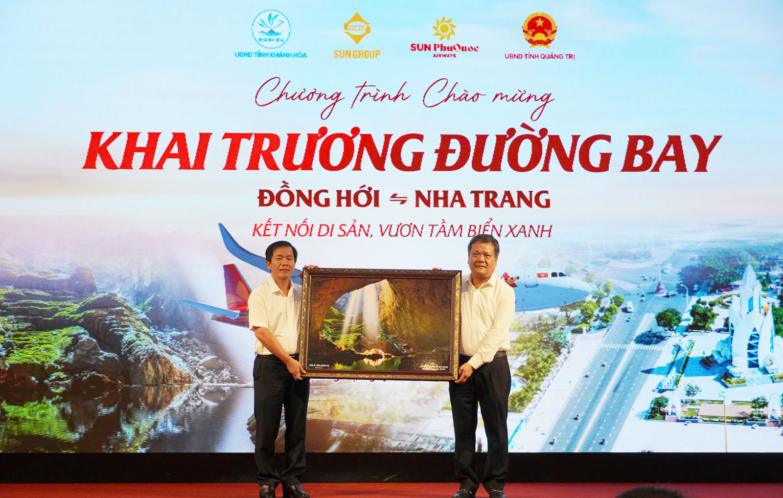 Chương trình chào mừng khai trương đường bay Đồng Hới - Nha Trang