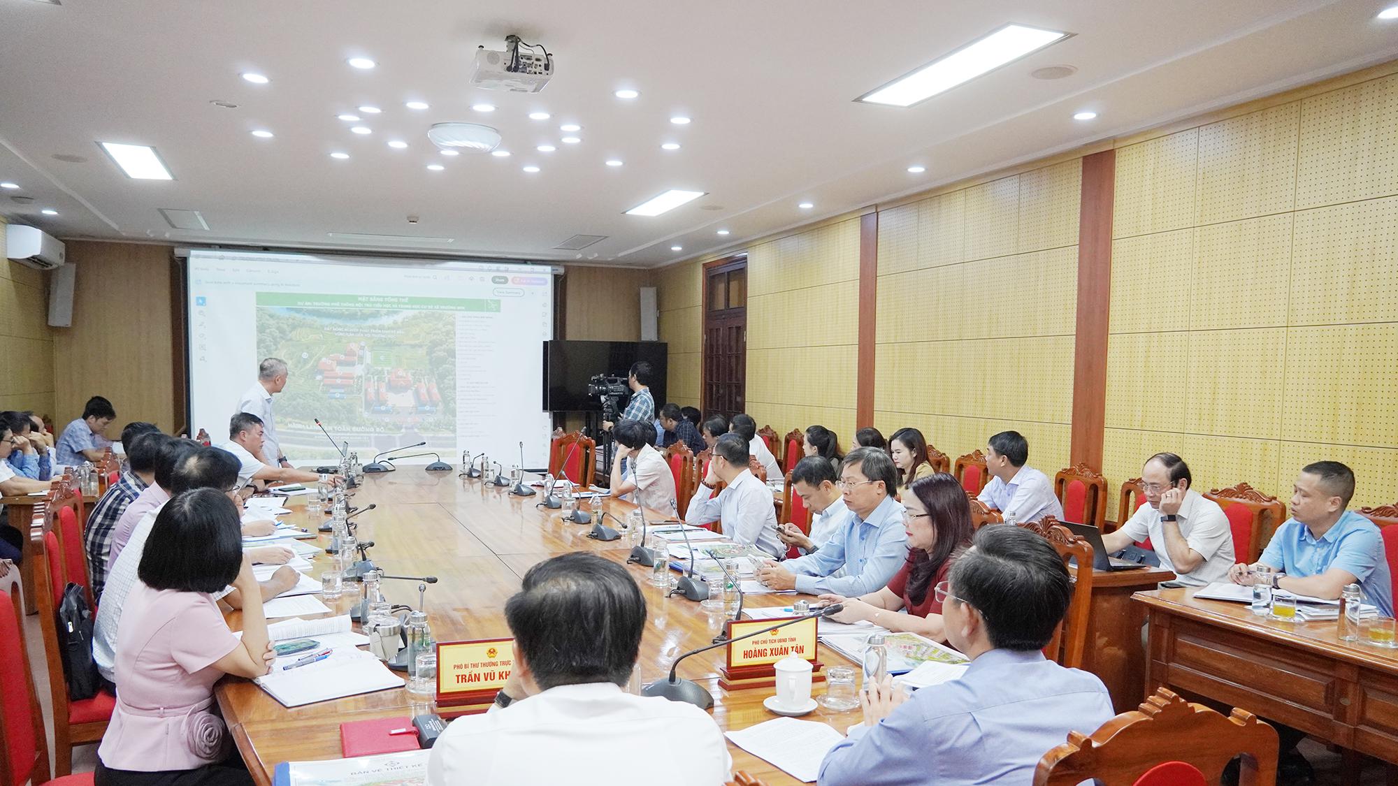 (Video) Bản tin hoạt động nổi bật của lãnh đạo UBND tỉnh trong tuần (từ 05/10 - 10/10/2026)